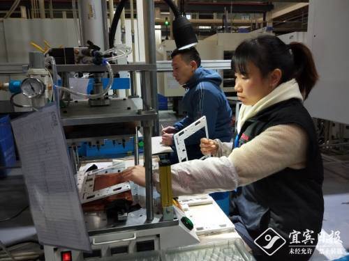 智威科技 打造西部地區新型智能終端產品重要配套基地